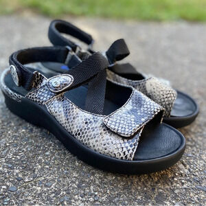 Wolky womens  Jewel Heeled Leather Mary Jane Sandals Sz 37